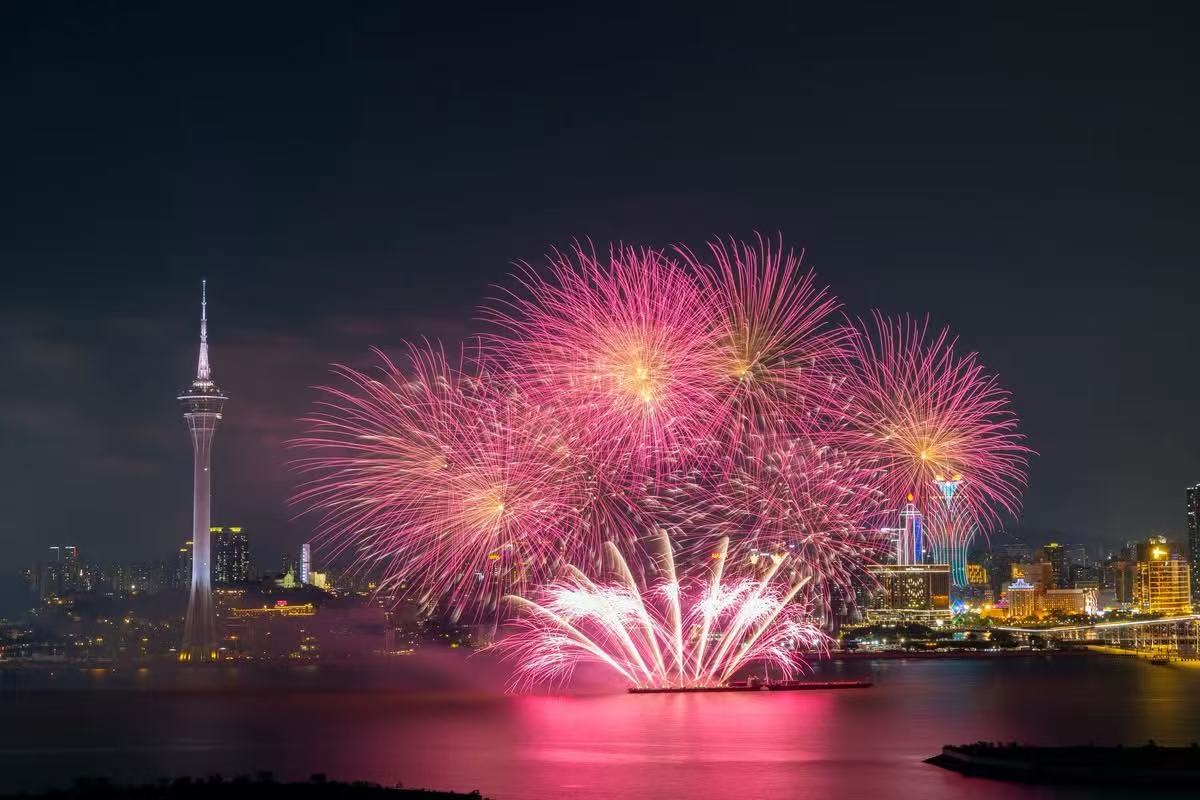 必看！2025 澳門國際煙花匯演：多國花火點亮秋冬夜空