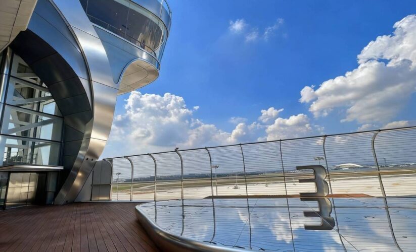 全國首個開放式機場觀景平臺，絕美飛機起降視角誰懂😭快來打卡白雲機場T3觀景臺啦！