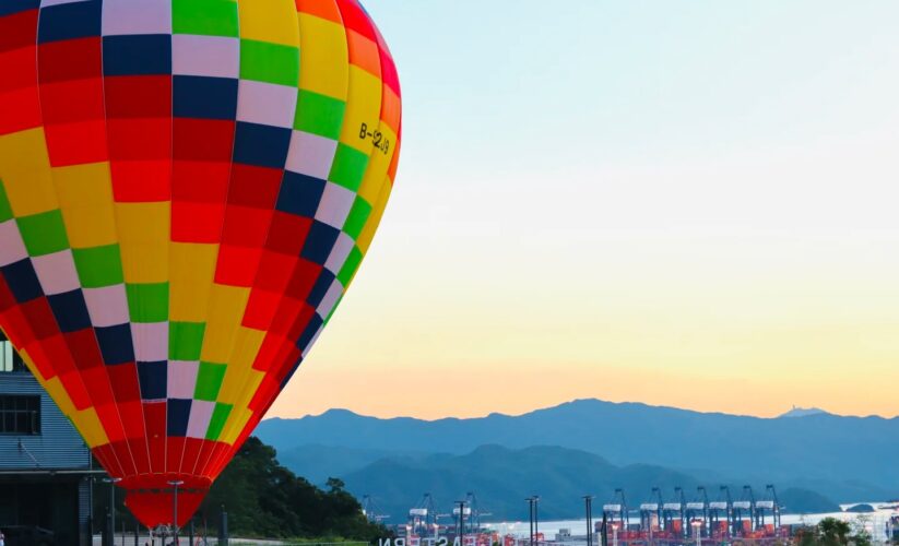 不用飛土耳其就能看熱氣球啦！從香港出發2.5h直達的浪漫秘境，隨手拍都是壁紙級別的畫面