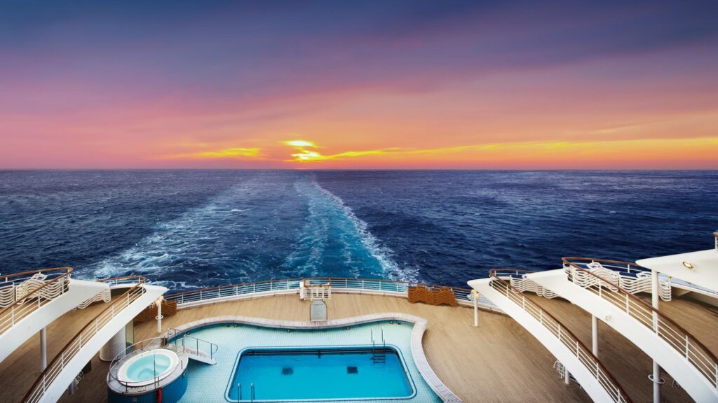 鼓浪嶼號郵輪海上風光